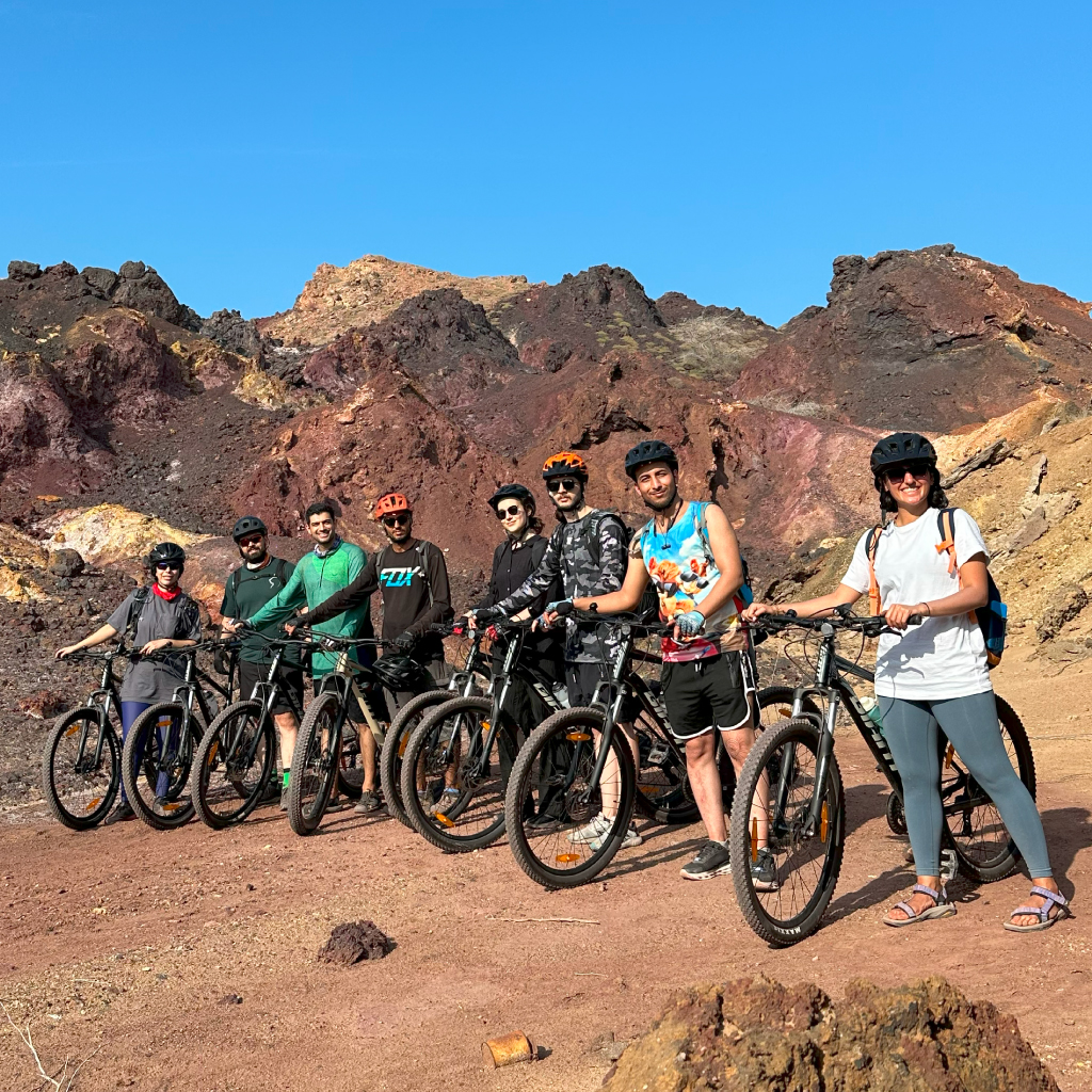 دوچرخه سواری در هرمز
bicycle tour in hormoz island